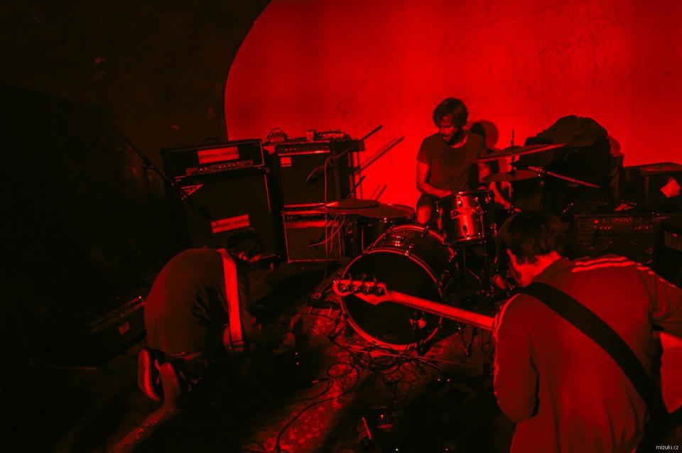 Microvomit & Ukamau