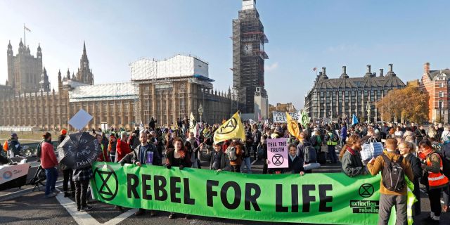 -rebellion-day-in-london-e1542476613908_1.jpg