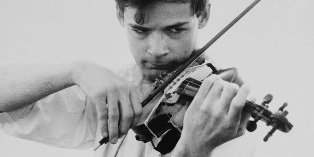 -_tony_conrad_1966_by_frederick_eberstadt_3k.jpg