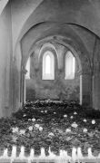 Judith Fleishman, Book of Hours, installation, 12 candles, 24 ticking clocks, autumn leaves, Granary chapel
