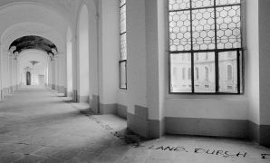 Karl Weibl, Floor installation, convent, Fungus - průzkum místa, 1994